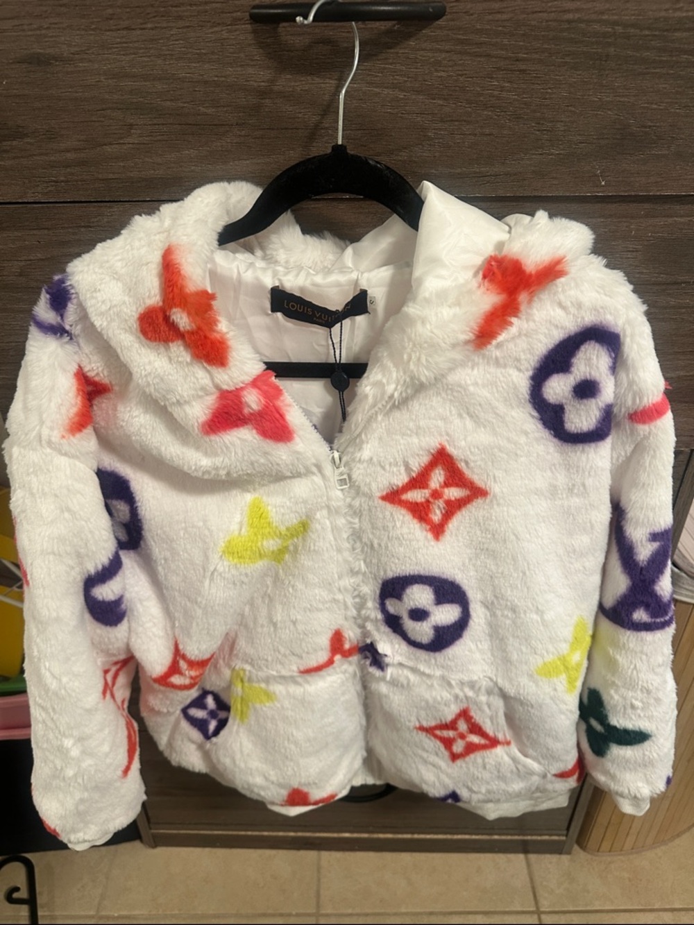 White Multicolor Logo Faux-Fur Hooded Puffer Jacket size S